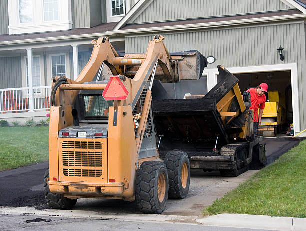Best Driveway Paving Contractor  in Cedarburg, WI